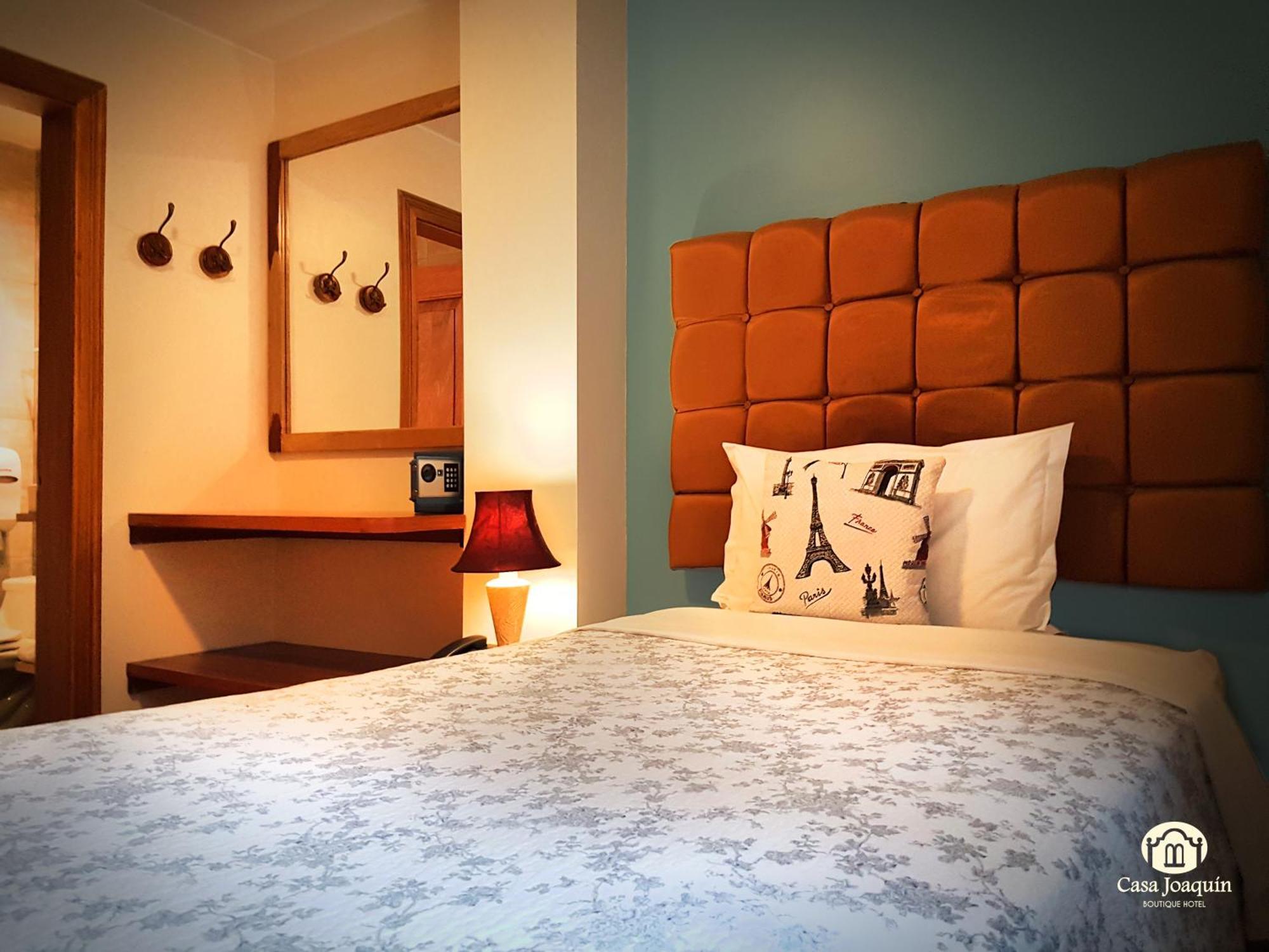 Single Room,507820482:JPEG